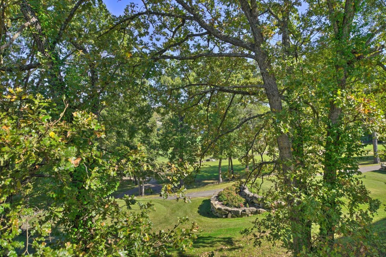 Resort Condo With Patio, 5 Mi To Branson Landing! Exterior photo