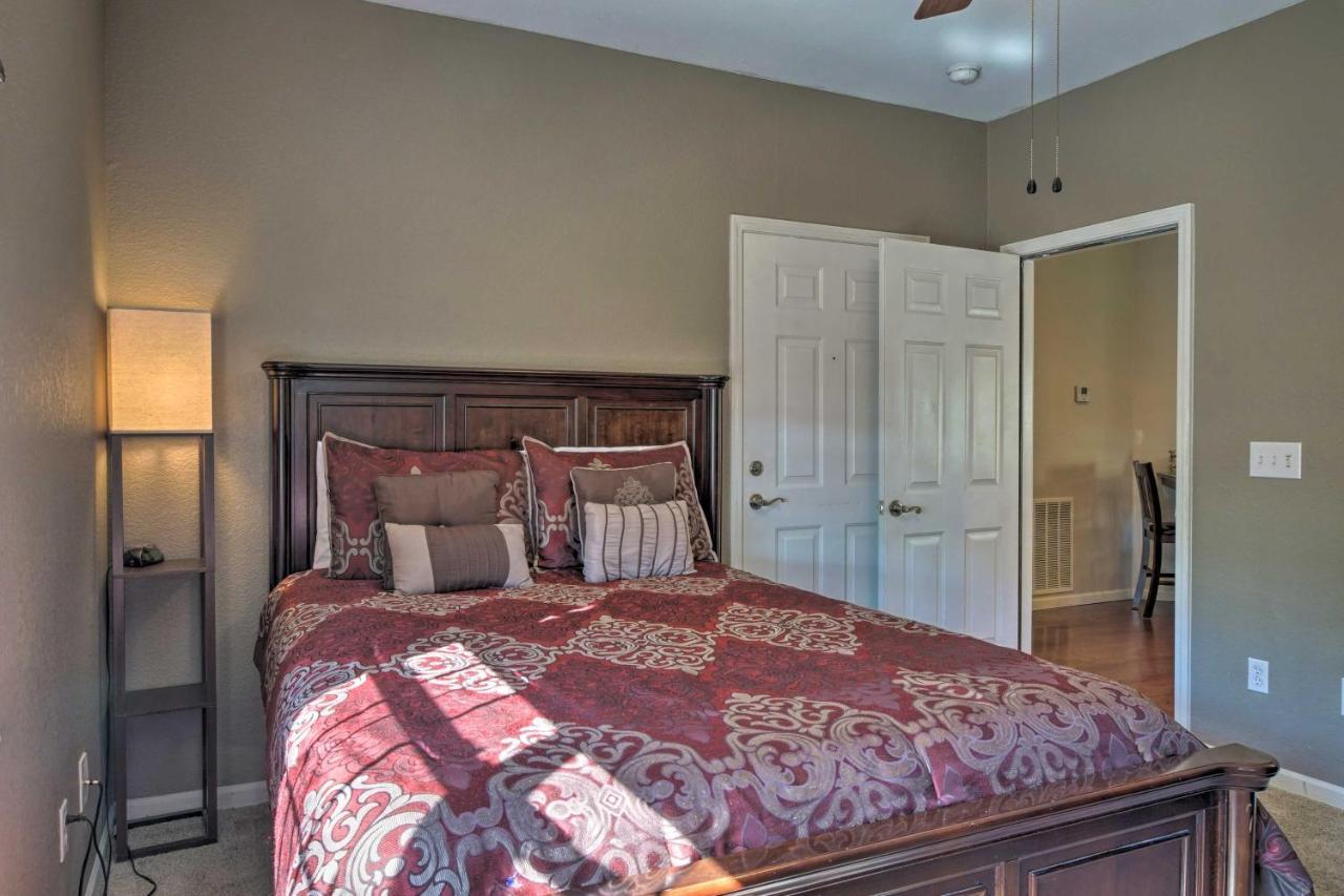 Resort Condo With Patio, 5 Mi To Branson Landing! Exterior photo